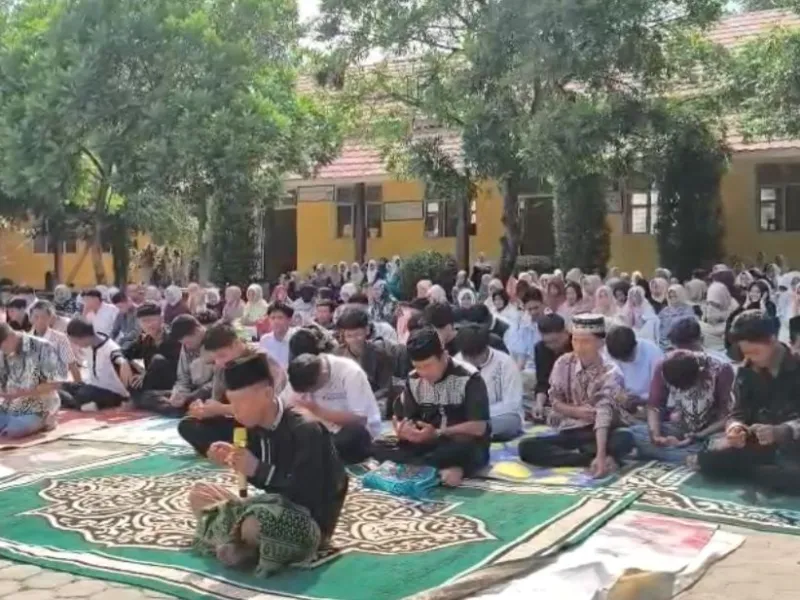 Meriah dan Penuh  Makna, SMAN 1 Dente Teladas Semarakkan Peringatan Maulid Nabi