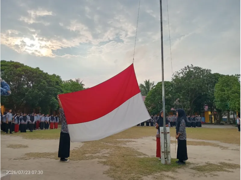 SMA Negeri 1 Dente Teladas Gelar Peringatan Hari Anak Nasional dengan tema "Ayo Sayangi Anak Indonesia"