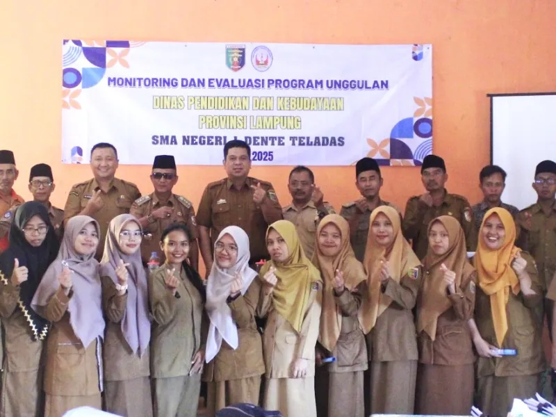 Monitoring dan Evaluasi Program Unggulan Dinas Pendidikan Provinsi Lampung sebagai Upaya Peningkatan Mutu Pendidikan di Sekolah 
